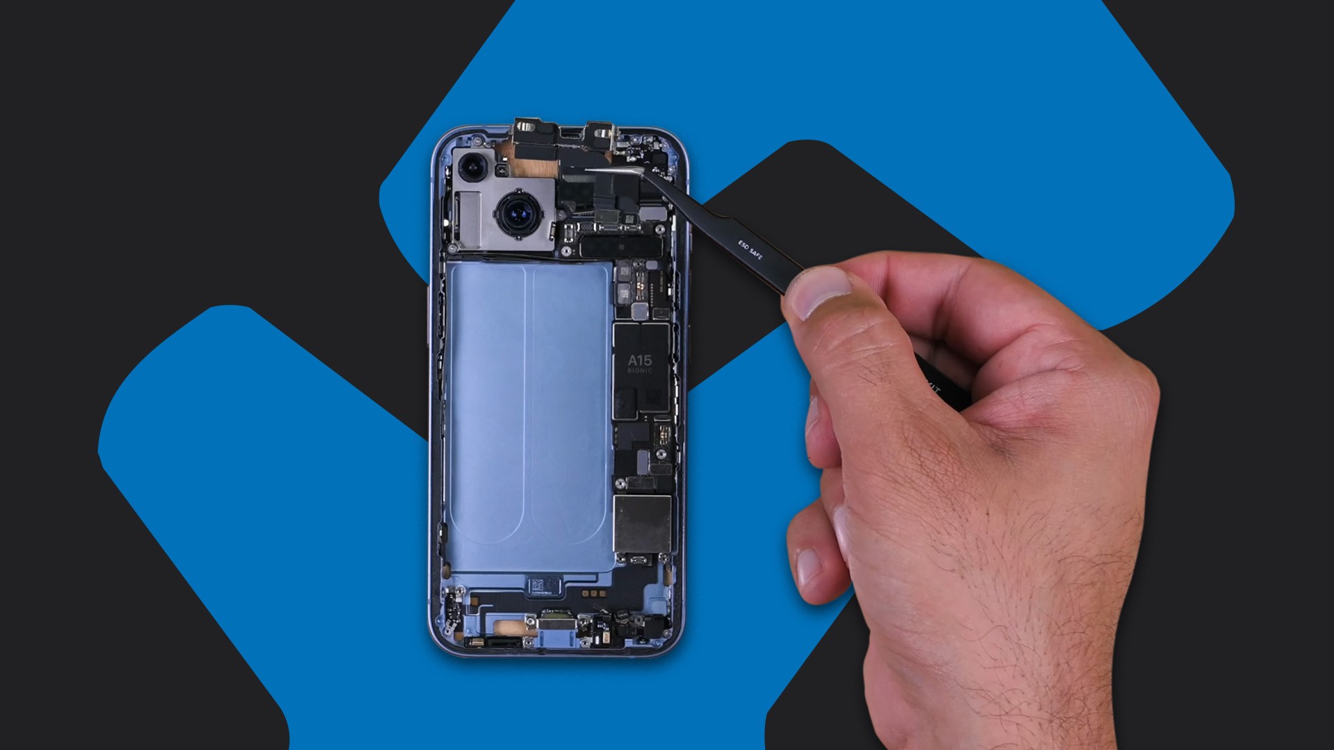 High grade!  iPhone 14 is dismantled by iFixit and impresses with the ease of repair